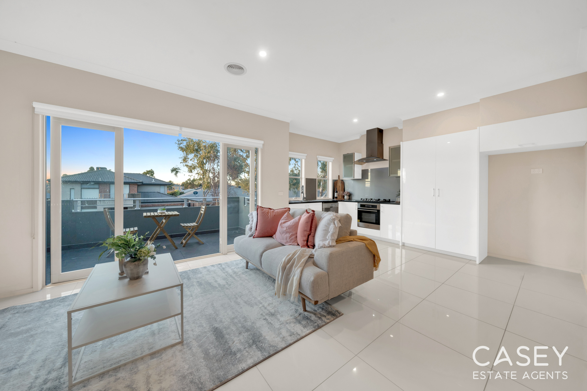 UNIT 2 10 MICKLEHAM DR, CRANBOURNE NORTH VIC 3977, 0房, 0浴, Townhouse