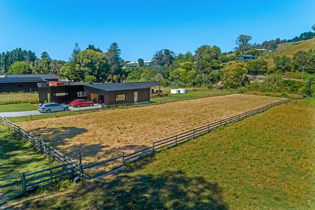 Outer Kaiti Riverfront section plus realistic vendor