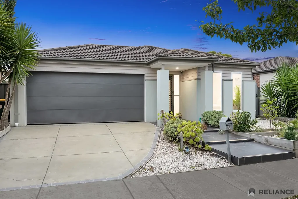 16 Hatfield Place, Deer Park, VIC 3023