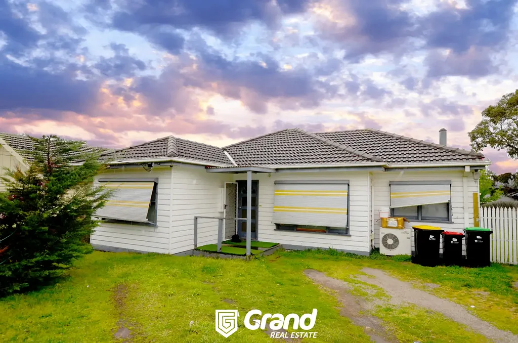 3 BEDROOM HOME IN A PRIME LOCATION IN DANDENONG NORTH!