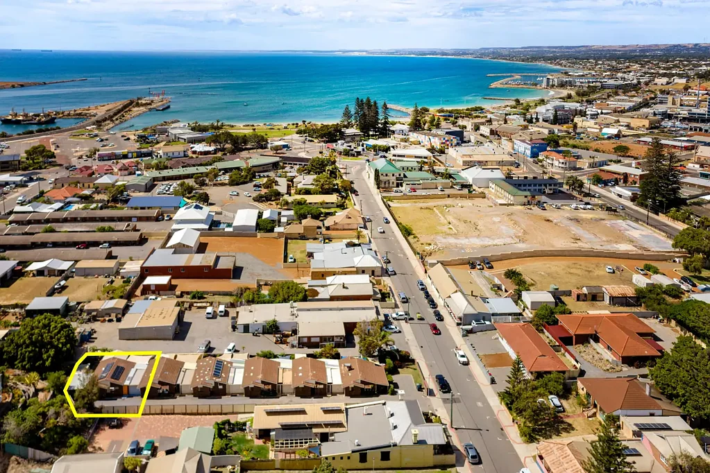 6/60 Gregory Street, Geraldton, WA 6530