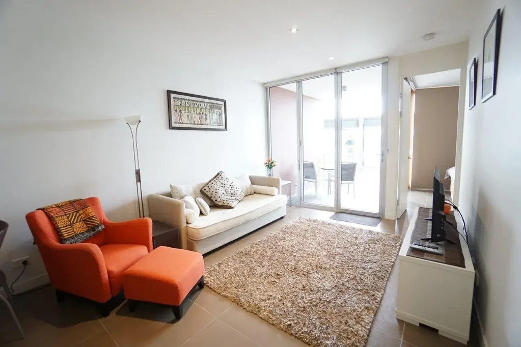 Modern Furnished 1 Bedroom Apartment with Convenience