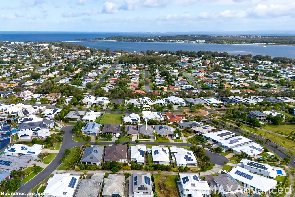 7 Beaufort Circuit, Banksia Beach, QLD 4507