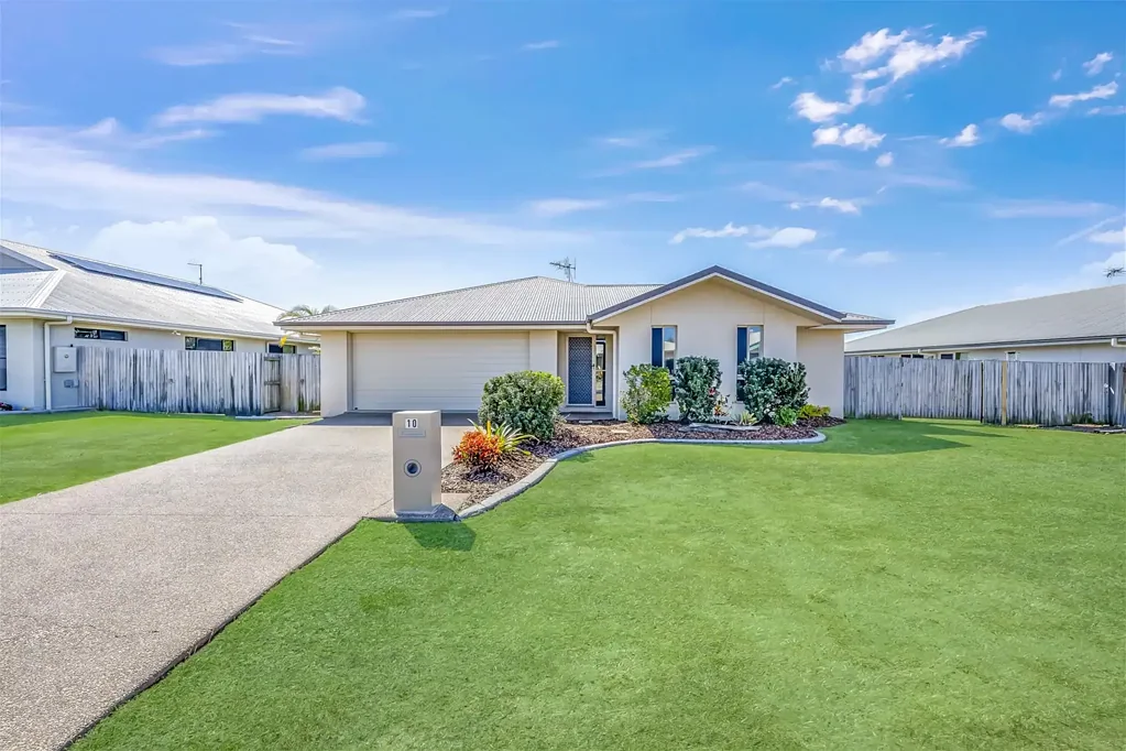 Bargara 4Moenga FANTASTIC FAMILY HOME IN PRIME SEASIDE LOCATION