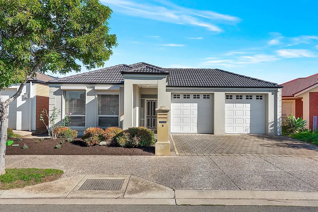Mawson Lakes 4房  Exceptional Family Living With Multiple Living Zones