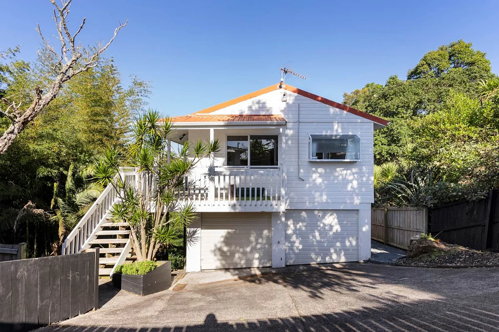 109 Tirimoana Road, Te Atatu South, Waitakere City, Auckland