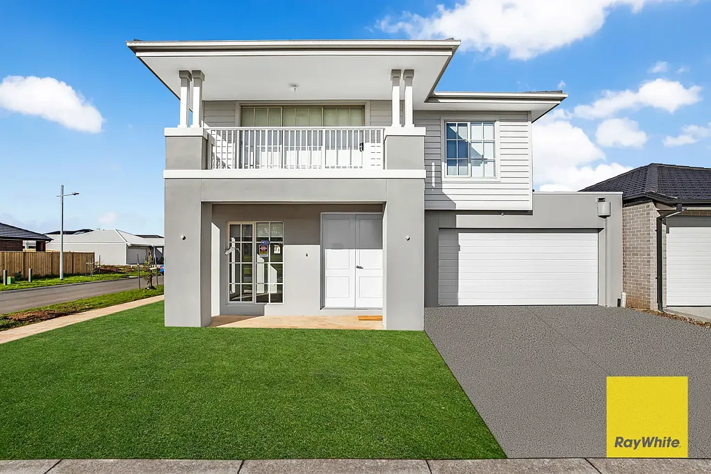 Modern Family Home with 4 Bedrooms, 3 Bathrooms & Spacious Living in Prime Werribee Location