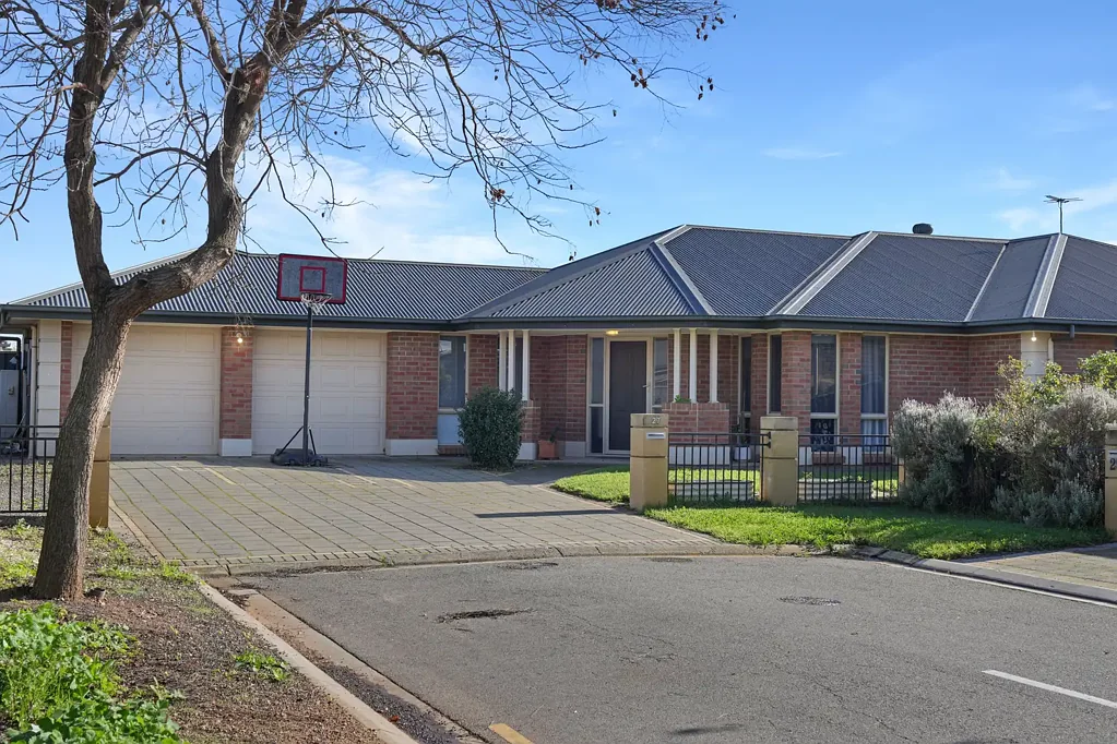Andrews Farm 4 Slaapkamer Stylish Family Living with Exceptional Outdoor Entertaining!