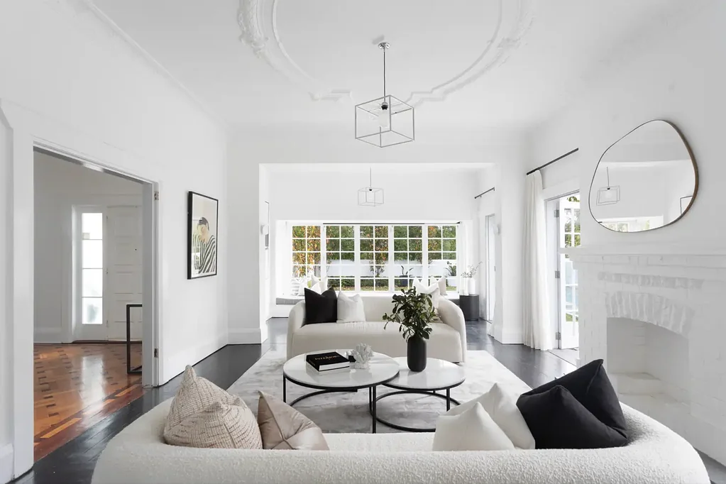 Bellevue Hill 5 Bedroom Private family sanctuary across a 765 sqm block