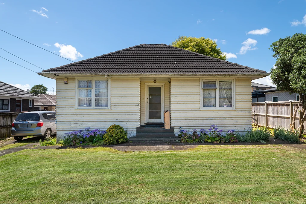 3 Lloyd Avenue, Papatoetoe, Manukau City, Auckland