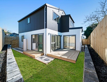 Lot 5/8 Clutha Crescent, Clover Park, Manukau City, 3 ਕਮਰੇ, 2 ਬਾਥਰੂਮ, House