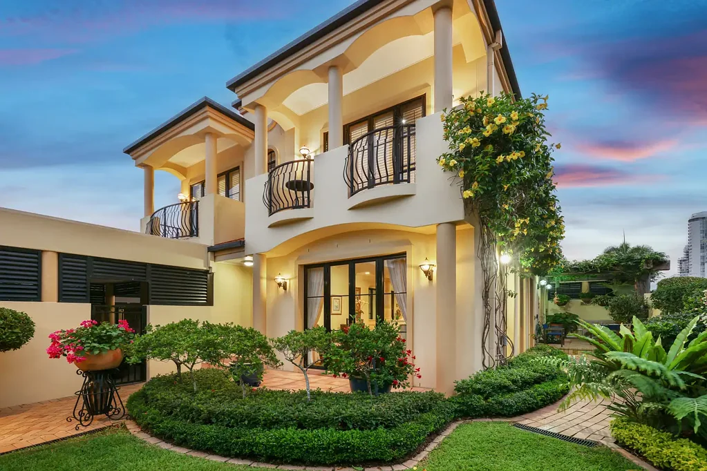 1/37 Cronin Avenue, Main Beach, QLD 4217