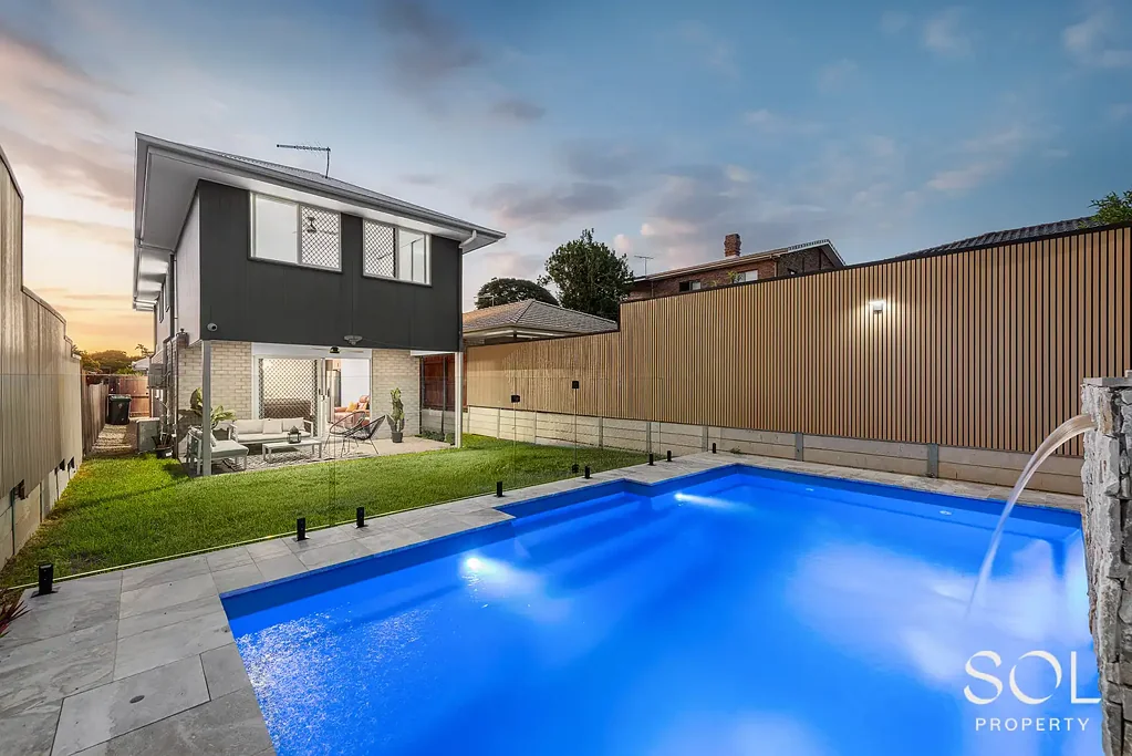 Carseldine 4 Bedroom Modern Living Without Compromise