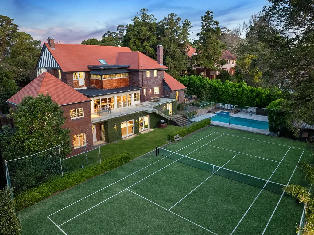28 Ku-ring-gai Avenue, Turramurra, NSW 2074
