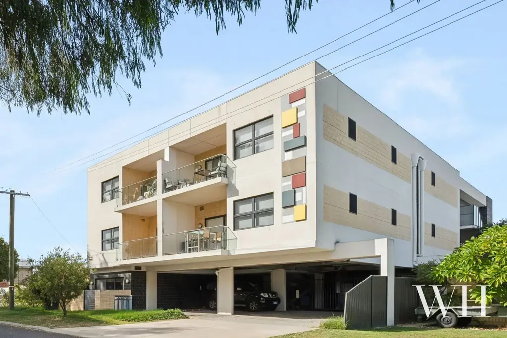 Cloverdale 1房  The Perfect Balance of Convenience and Connectivity