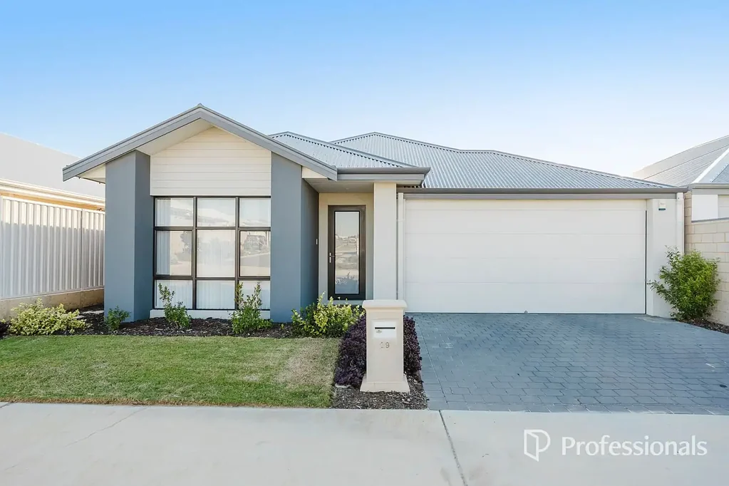 Stylish Coastal Living in Prime Alkimos Location