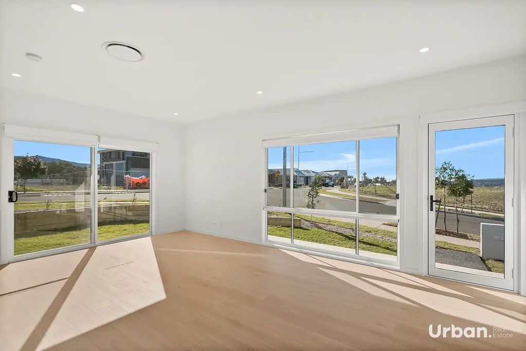 Huntley 3 Slaapkamer Contemporary Comfort Meets Low Maintenance Living