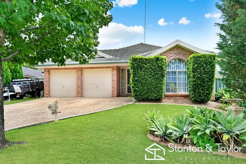 4 Hillside Circuit, Cranebrook, NSW 2749