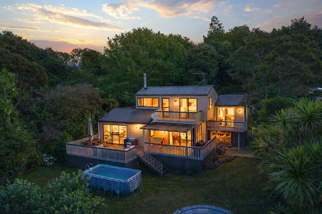 39 Turanga Road, Henderson Valley, Waitakere City, Auckland