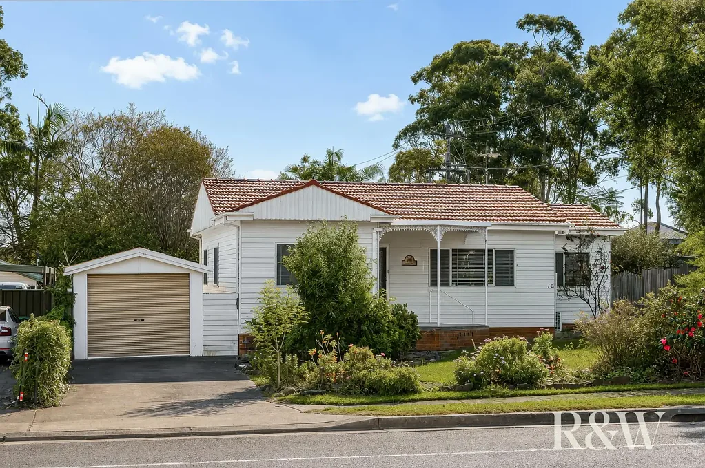 Mount Druitt 3બેડરૂમ 1/4 Acre Corner Block with Outstanding Development Potential (S.T.C.A)