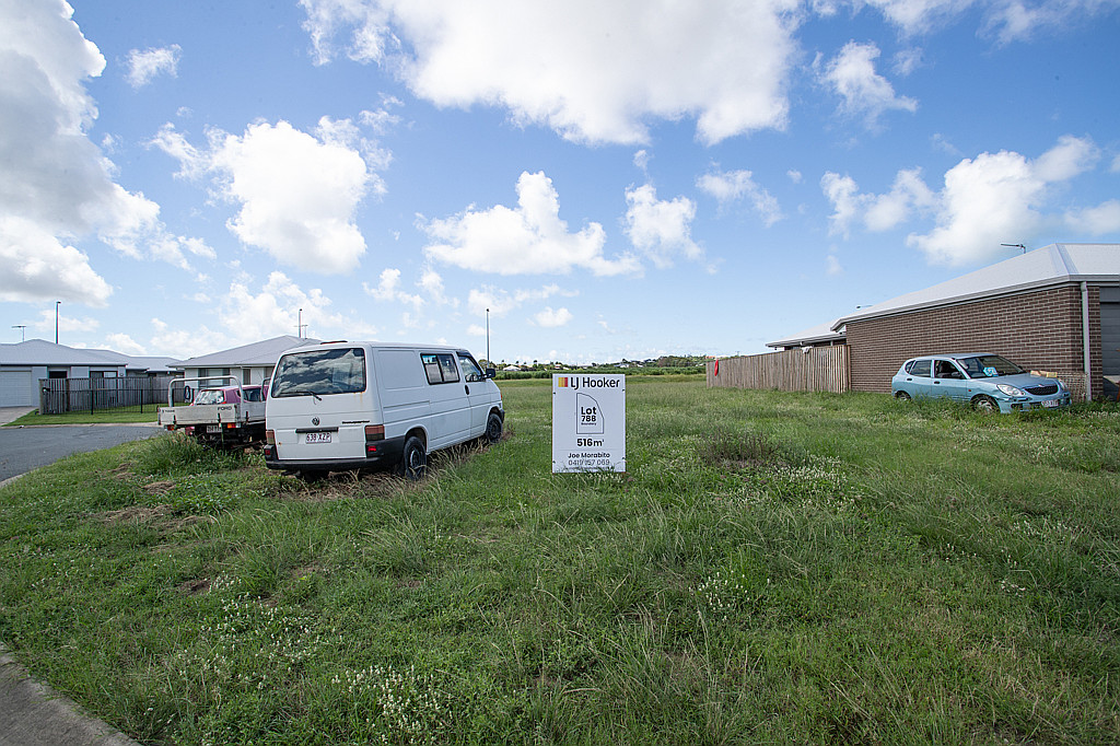 14 HENLEY CL, BLACKS BEACH QLD 4740, 0房, 0浴, Section