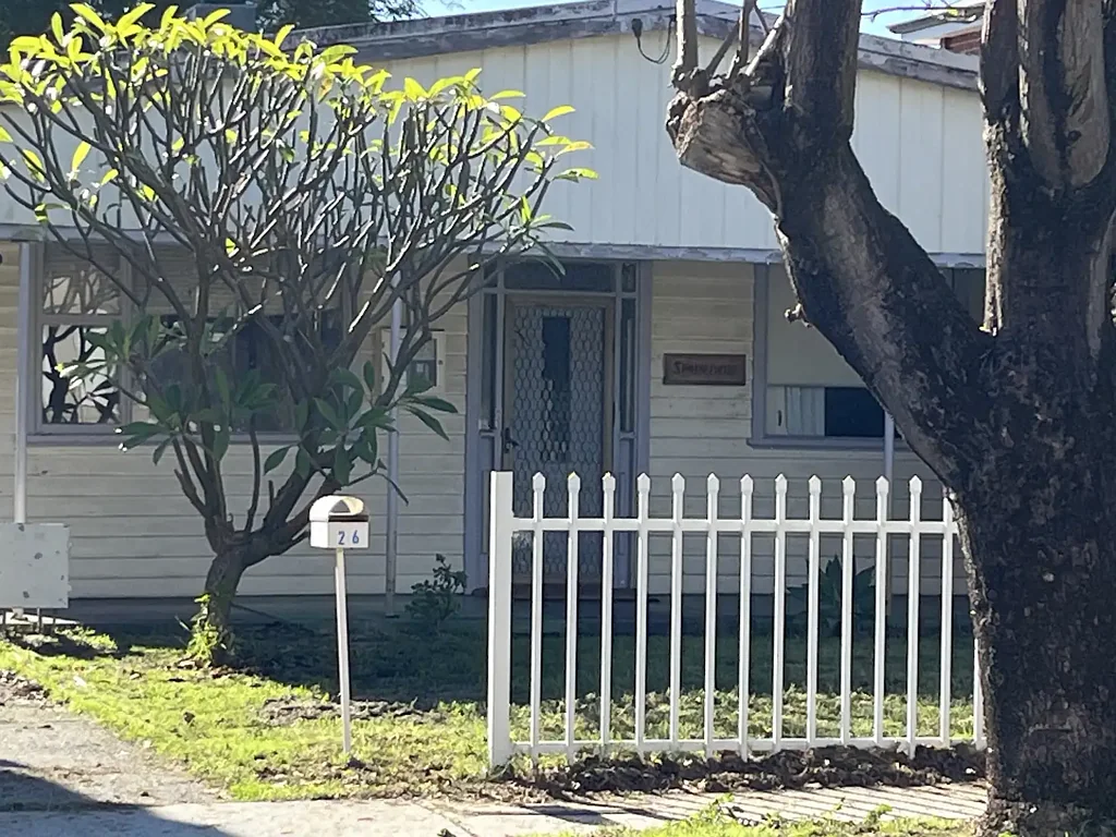 3 BEDROOM 1 BATHROOM FAMILY CHARACTER HOME