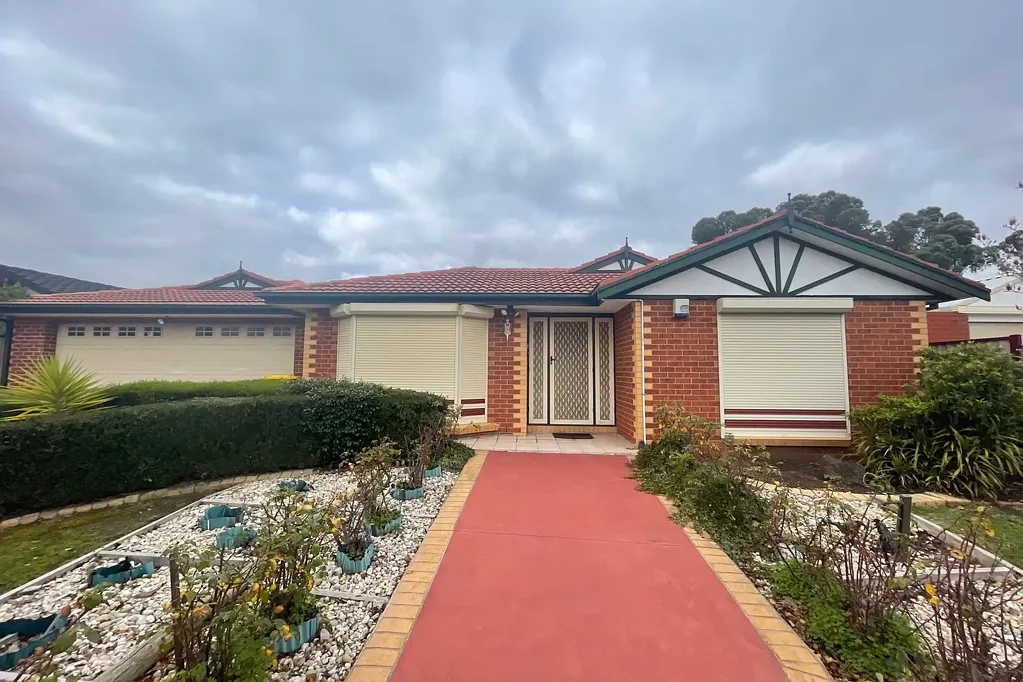 Family Home In a Quiet Court!