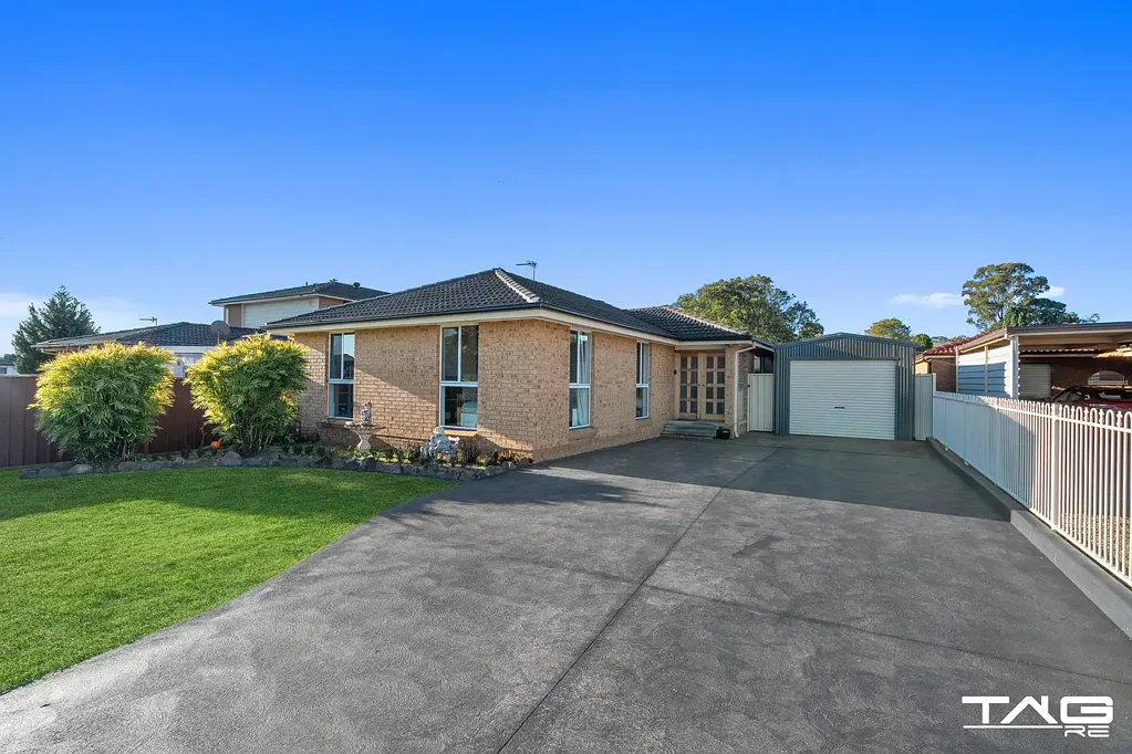 2 Owl Place, St Clair, NSW 2759