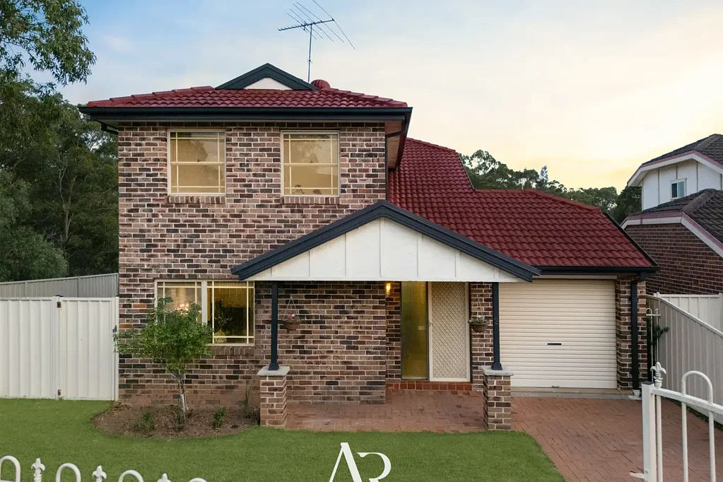 2 Rudd Close, Casula, NSW 2170