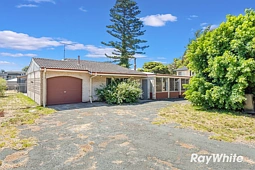44 Janis Street, Halls Head