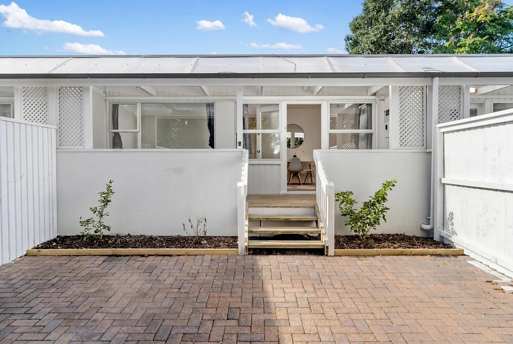 Mount Wellington 2 Bedroom Freshly Renovated, No Body Corp - Act Fast!