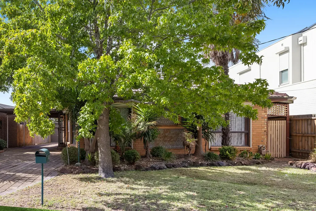 6 Wingara Avenue, Keilor East, VIC 3033