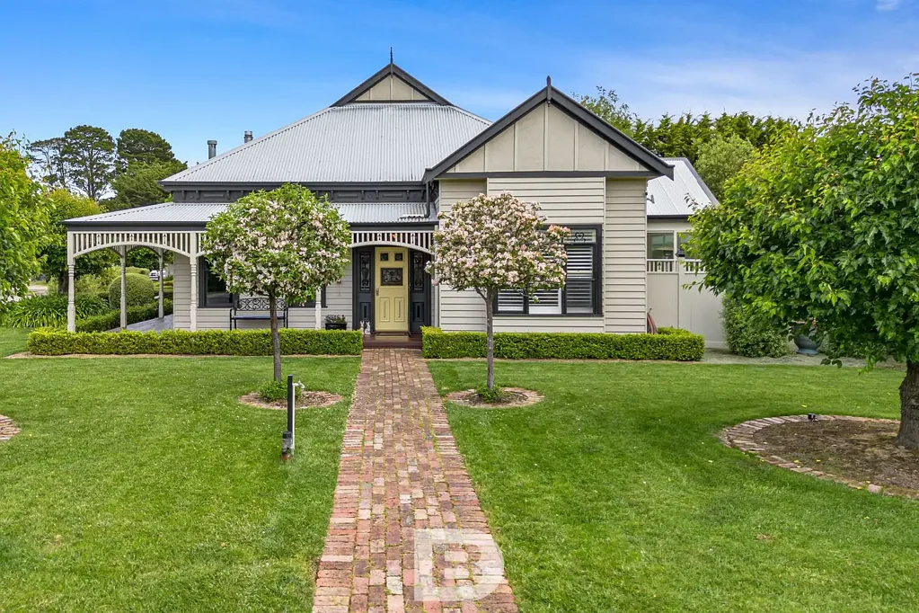 11 Hyperno Court, New Gisborne, VIC 3438