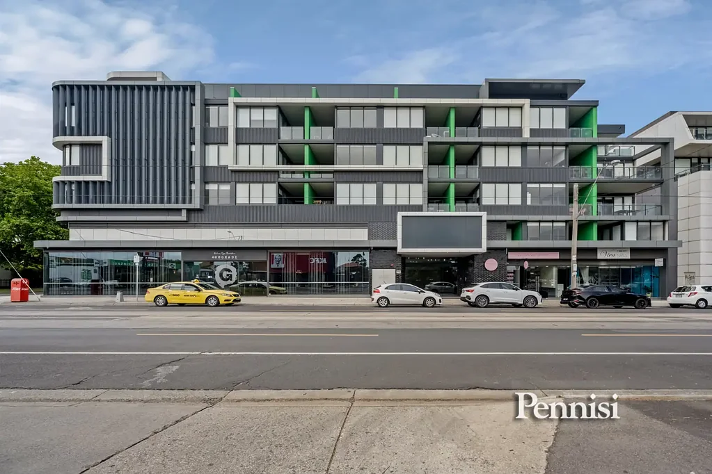 FOR LEASE BY PENNISI