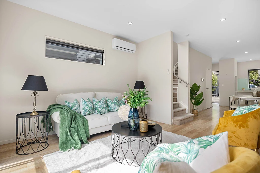 Otahuhu 3બેડરૂમ FREEHOLD Near New Townhouse - FREE 65' Samsung TV!
