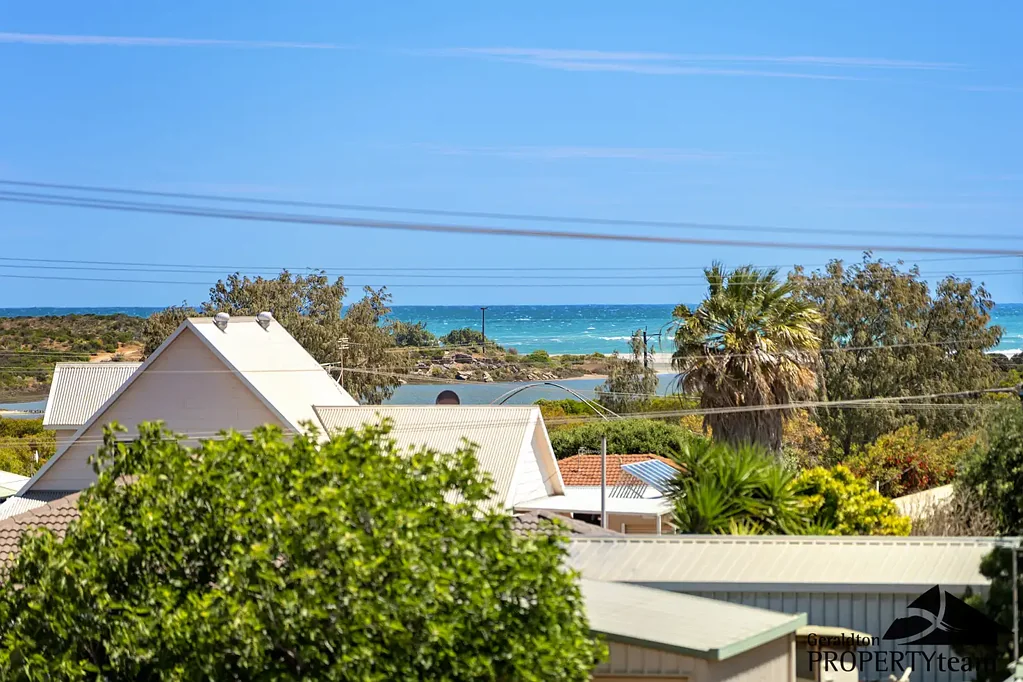 Cape Burney  Beach, River & Sunsets - All at Your Doorstep