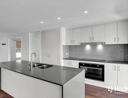 127-129 Geoff Philp Drive, Logan Village, QLD 4207, 4 कमरे, 2 बाथरूम, House