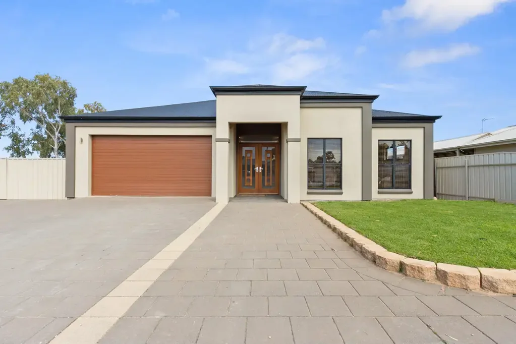 Moonta Bay 4房  Lovely home that is move-in ready