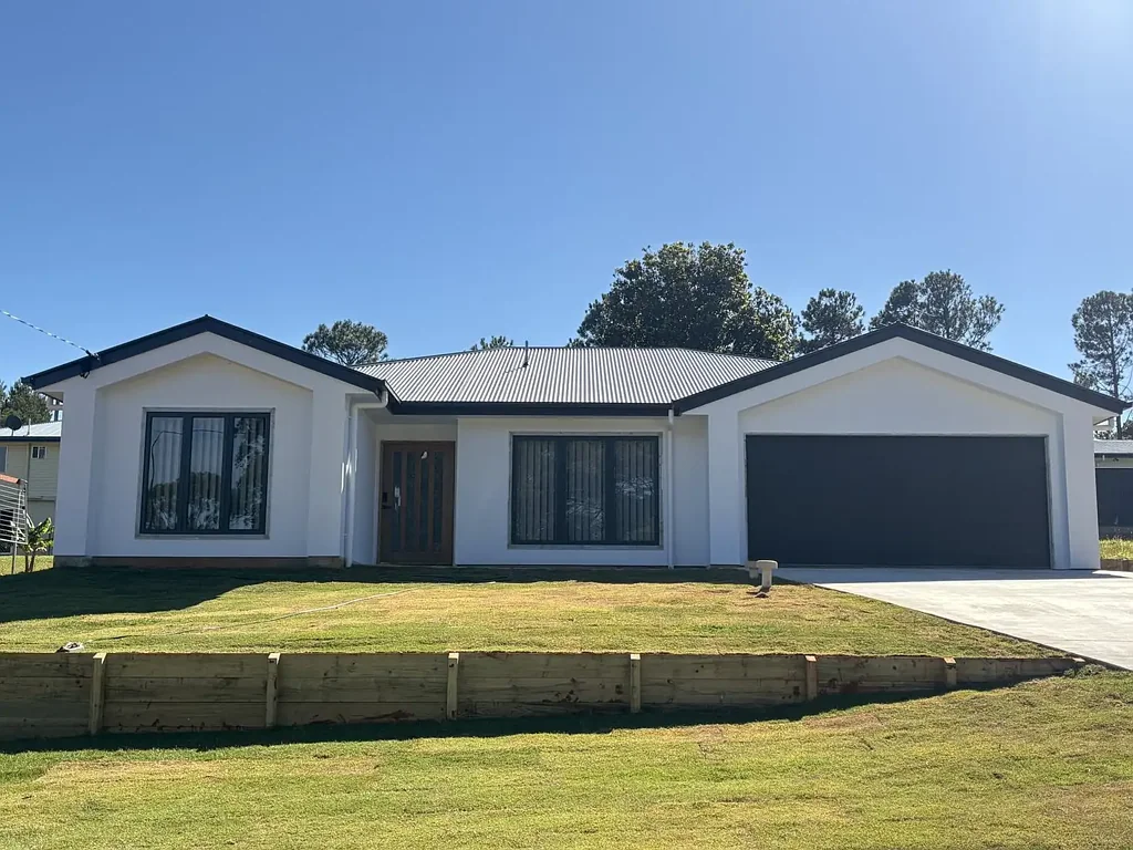 Russell Island 3房 全新拎包入住住宅 – 优越北部岛屿位置的现代生活 Brand New Turnkey Home – Modern Living in a Prime Northern Island Location