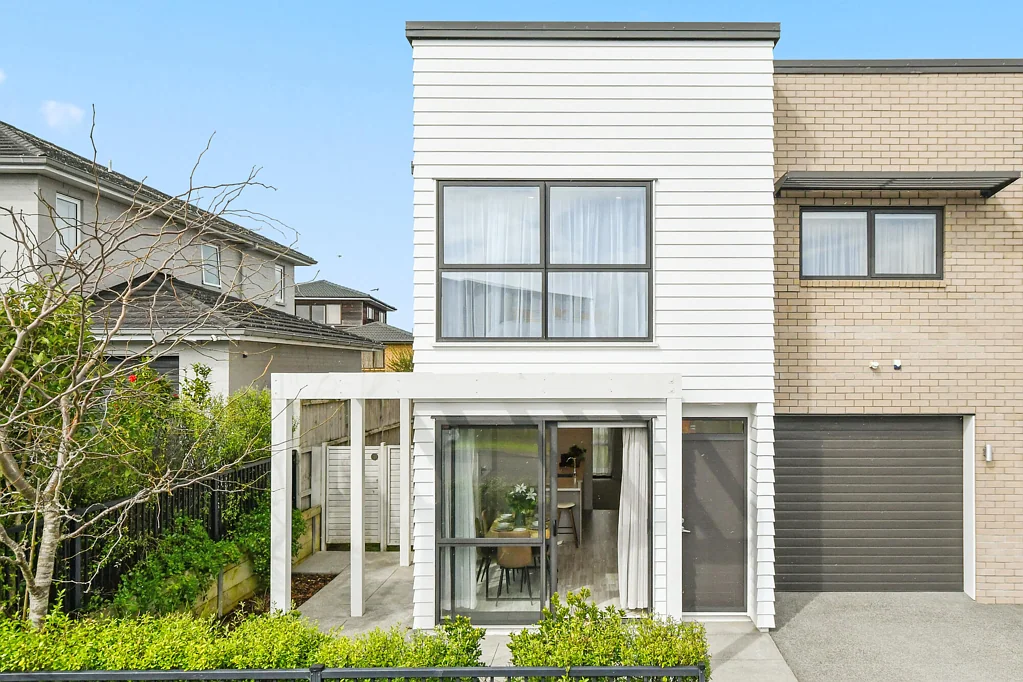 Totara Heights 4房  Freehold, modern, brick and weatherboard