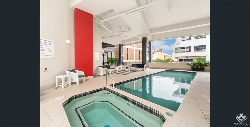 SPRING HILL SPACIOUS two BEDROOMs FURNISHED APARTMENT