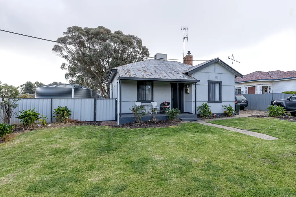 18 Barrack Street, Goroke, VIC 3412