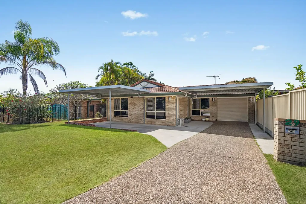 Spacious 4-Bedroom Family Home in Hillcrest, QLD