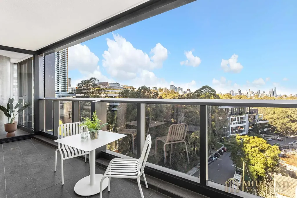 St Leonards 2 Bedroom Sophisticated Modern Living at Embassy Tower