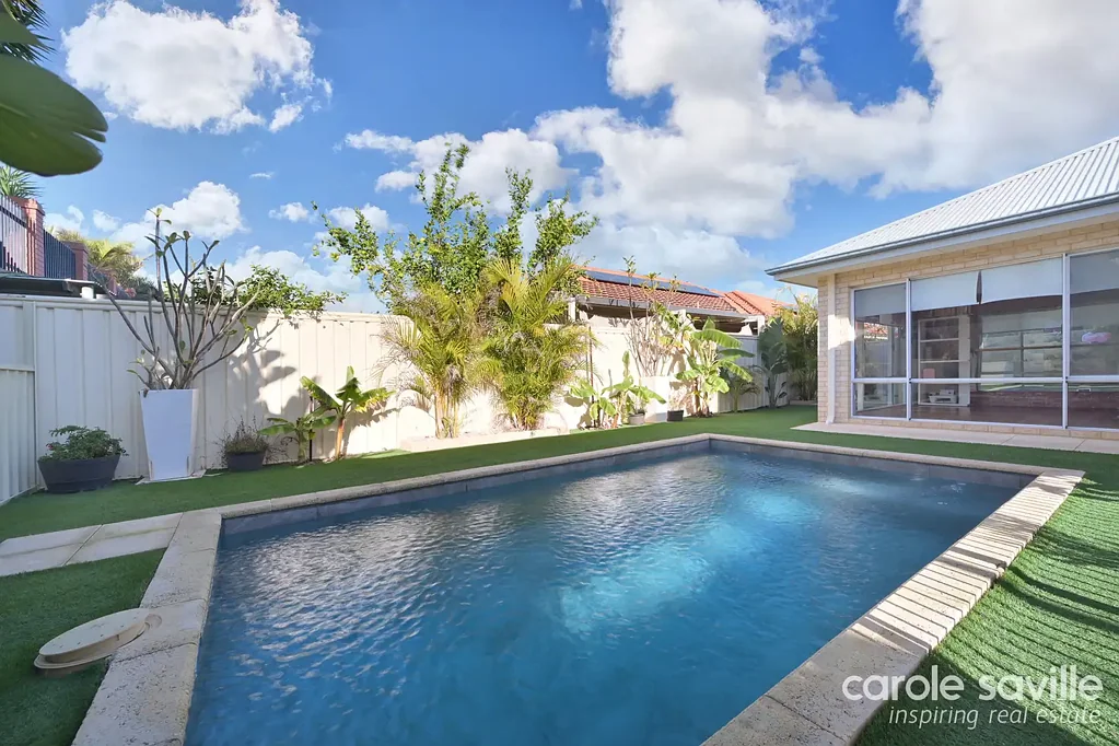 Banksia Grove 4房  Beautifully Renovated Family Home with Stunning Pool & Outdoor Entertaining
