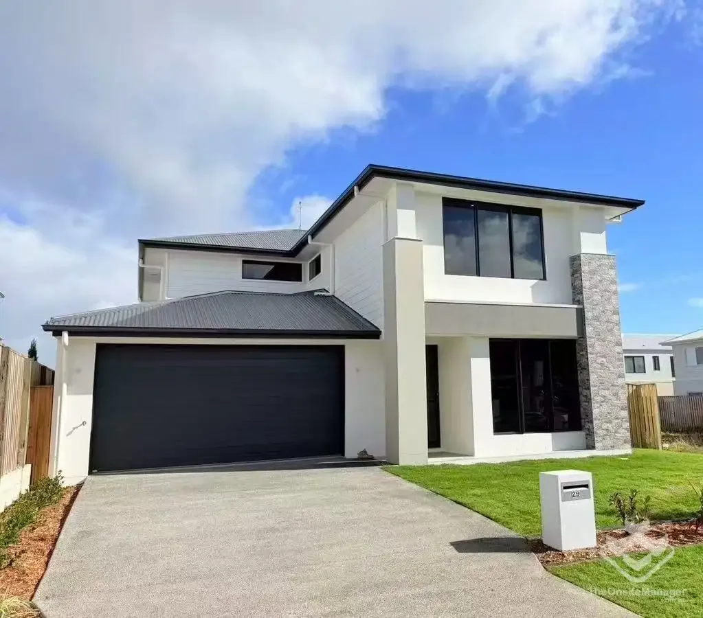 Brand New Luxury 5-Bedroom Family Home?Quiet Prestige Location?Ready to Move In