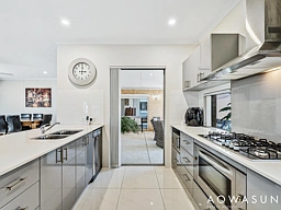 8 Seashells Crescent, Singleton