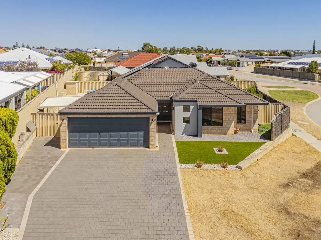 2 Canova Road, Butler, WA 6036