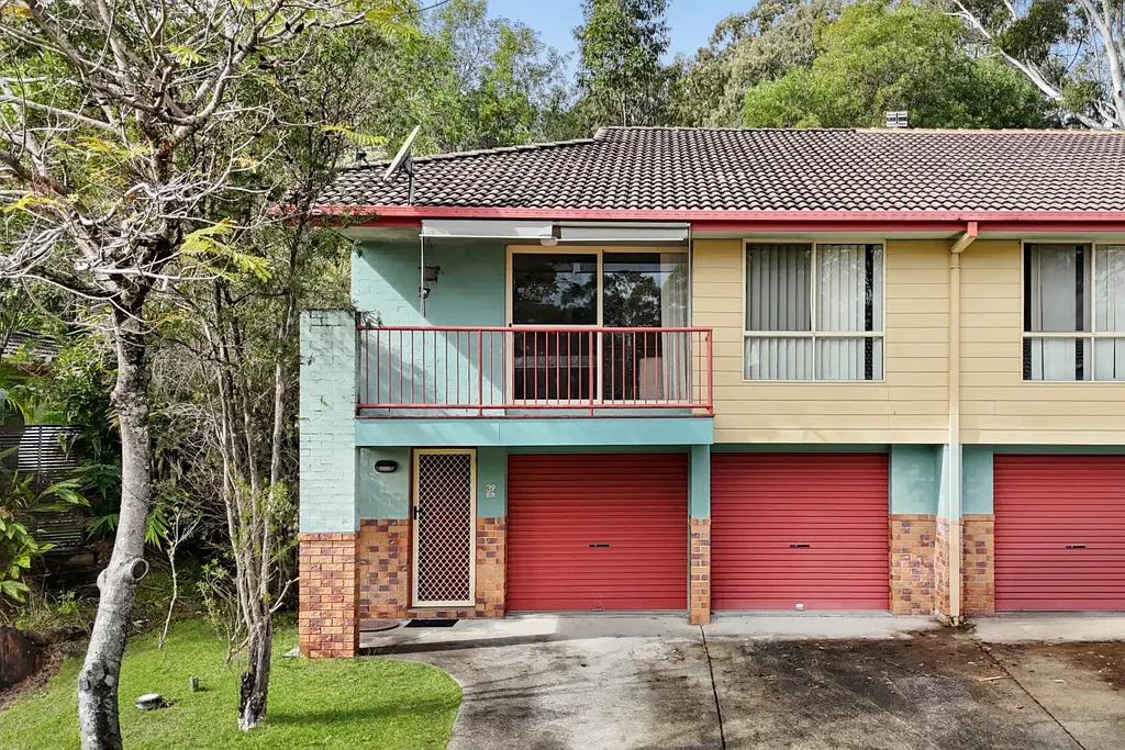 Elanora 2房  A HIDDEN BUSHLAND SANCTUARY...JUST MINUTES FROM THE BEACH!