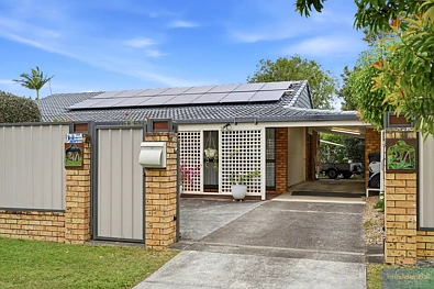 24 Yorkshire Crescent, Mount Warren Park, QLD 4207, 3房, 2浴, House